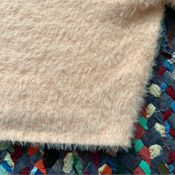 RVCA Pink Fuzzy Cropped Short Sleeve Sweater Women's Size Small Preppy Girly - Picture 14 of 16